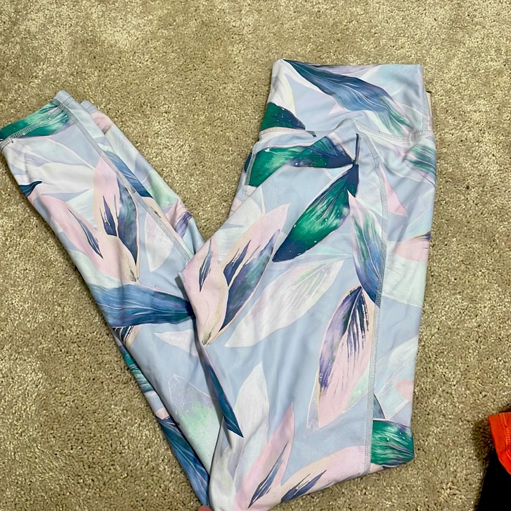 Demi lovato Fabletics leggings